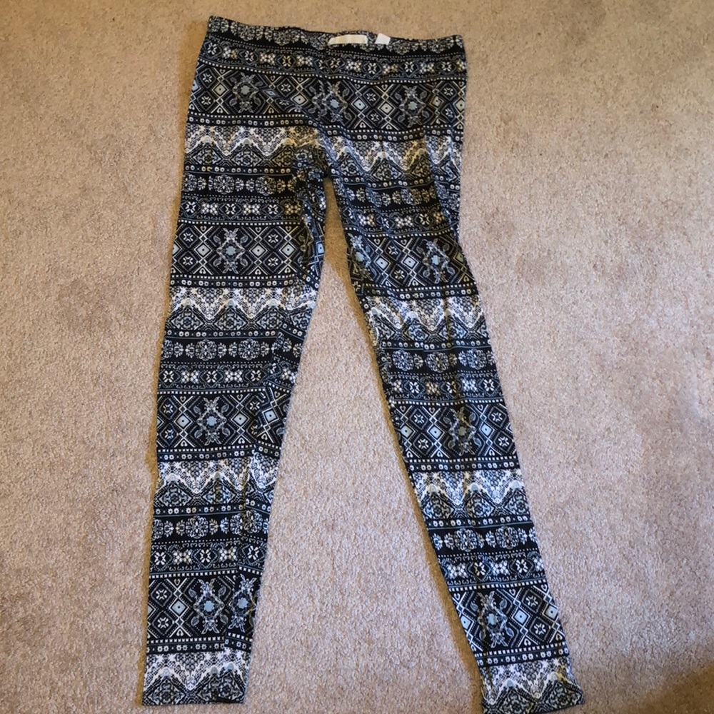 Patterned leggings